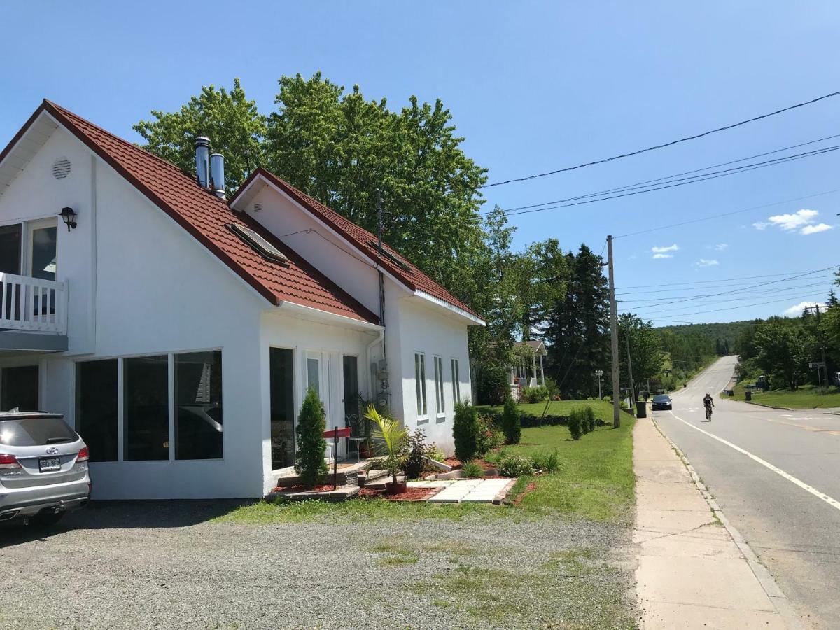 La Maison Du Village, Spa Shawinigan Ngoại thất bức ảnh